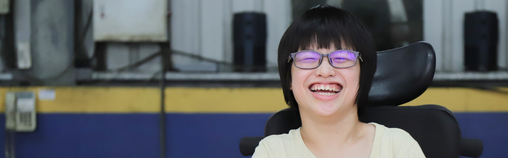 只要還有一雙眼睛能動,一樣可以參與社會 只要還有一雙眼睛能動,一樣可以參與社會